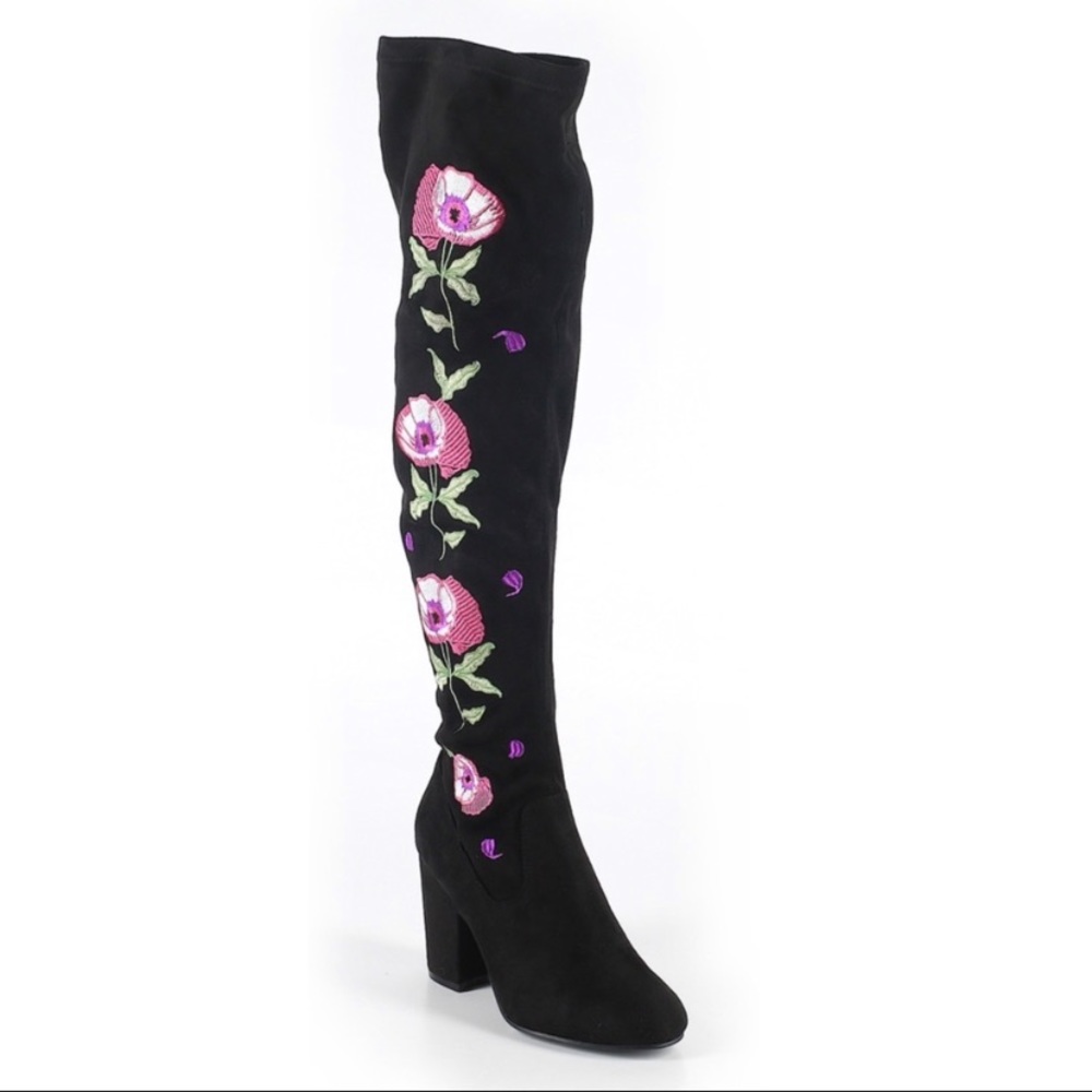 Carlos Santana embroidered boots
